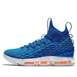 Nike LeBron 15 - Chaussure de Basketball Signature Performance Maximale